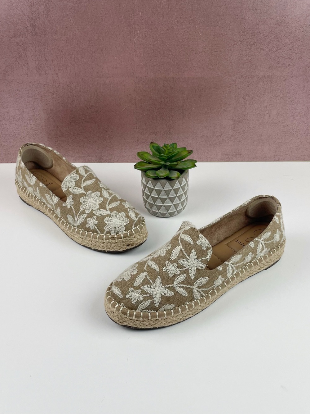 Joie Tan White Floral Embroidered Cara Espadrille Shoes Women Size 8.5
